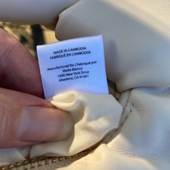 Nwt Melie Bianco Chic White Hobo Bag for Everyday Elegance - Picture 4 of 5